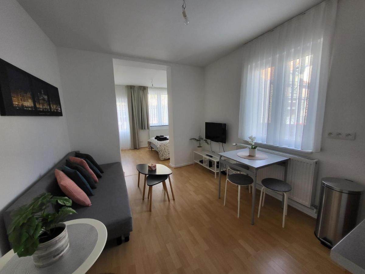 Studio Alicia, Idealement Situe Etterbeek Exterior photo